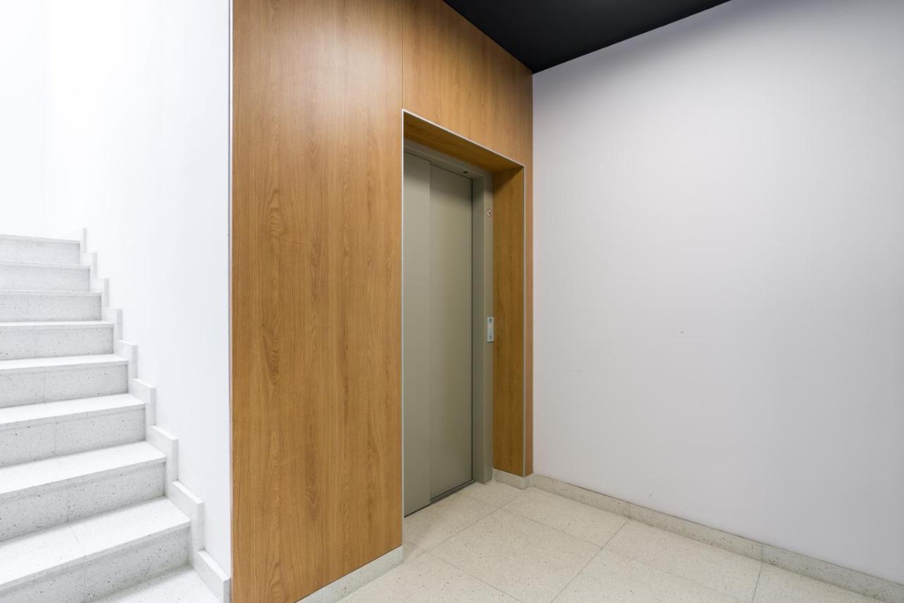 Warta Residence Apartments By Noclegi Renters Poznań Esterno foto